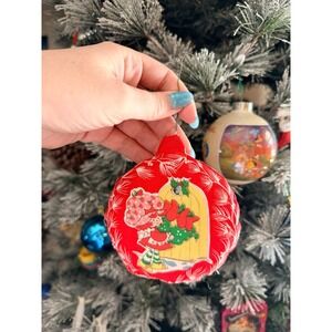 Strawberry shortcake wreath ornament‎